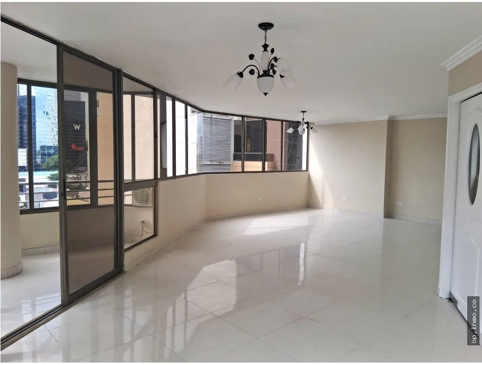 Apartment for sale in Bella Vista