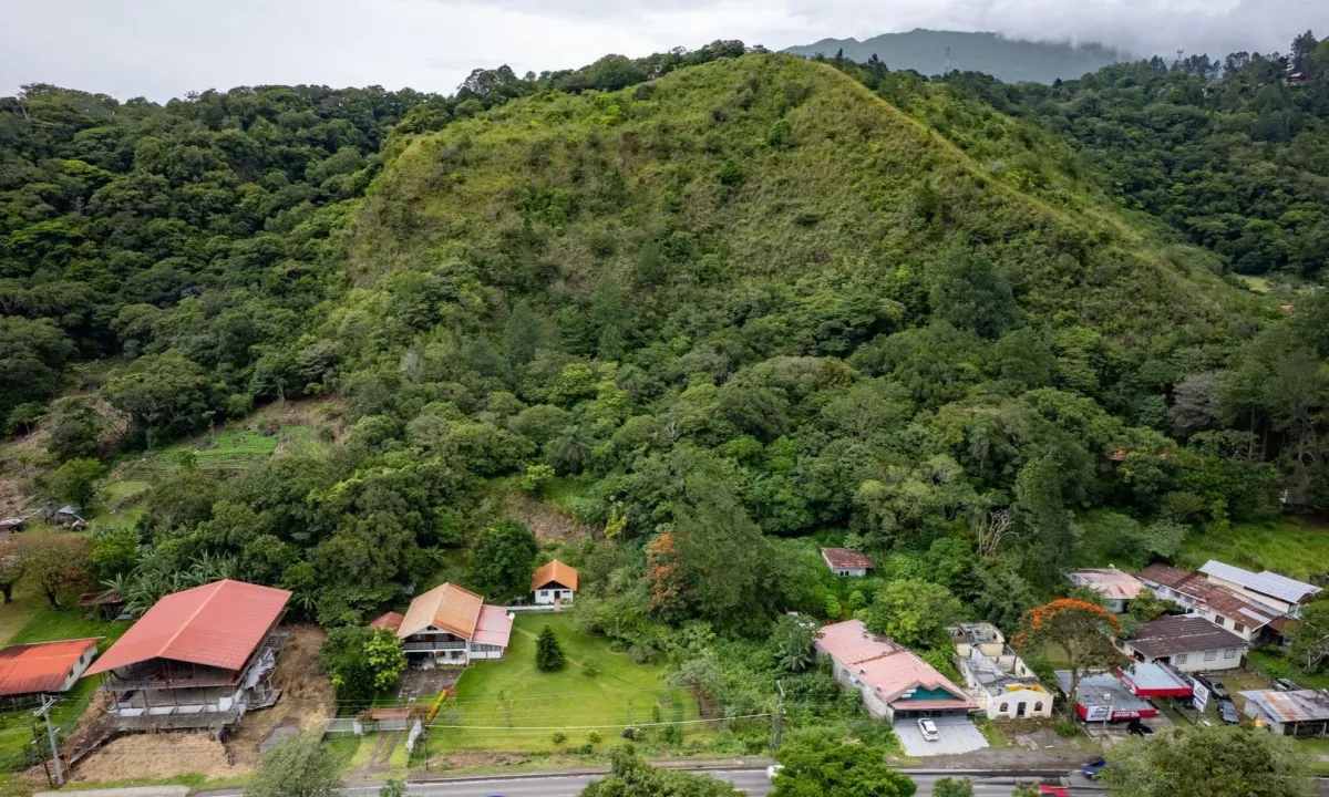 Prime Commercial Land in Bajo Boquete Panama