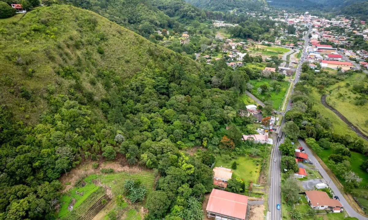 Prime Commercial Land in Bajo Boquete Panama