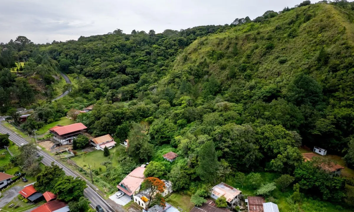 Prime Commercial Land in Bajo Boquete Panama