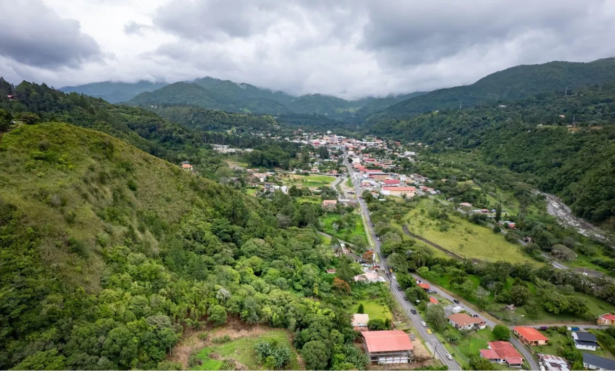Prime Commercial Land in Bajo Boquete Panama