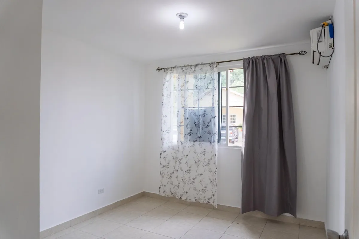 RESIDENCIA EN VILLA LAS PALMERAS ARRAIJAN