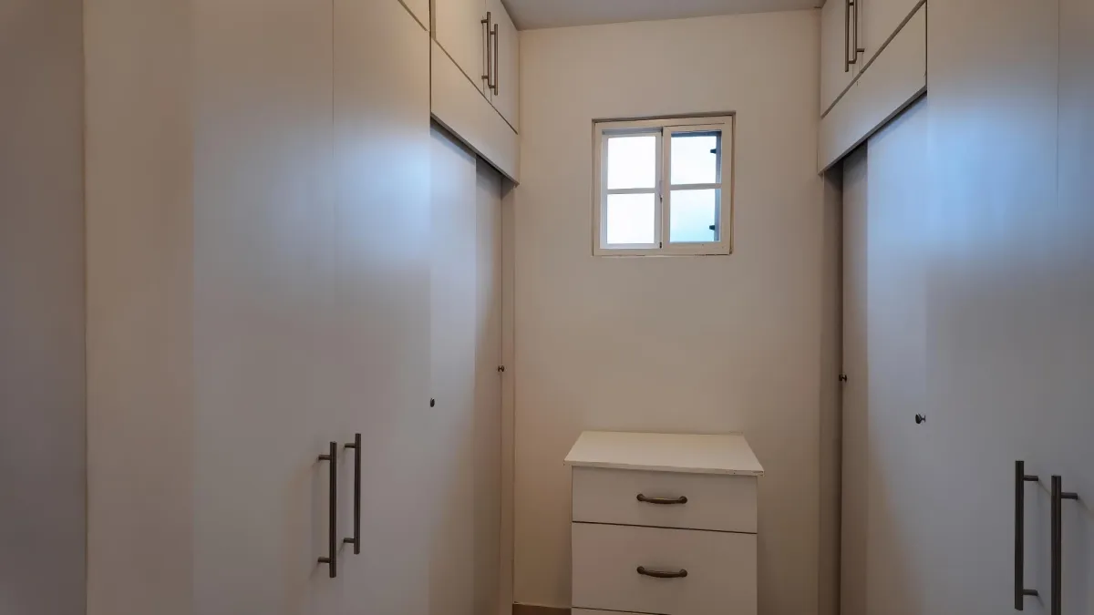 ALQUILER DE CASA UNIFAMILIAR EN ESQUINA – COSTA SUR, VILLA VALENCIA
