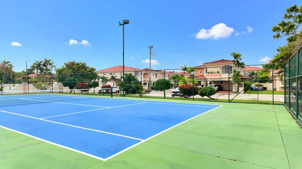 SINGLE FAMILY HOME FOR RENT IN COSTA SUR