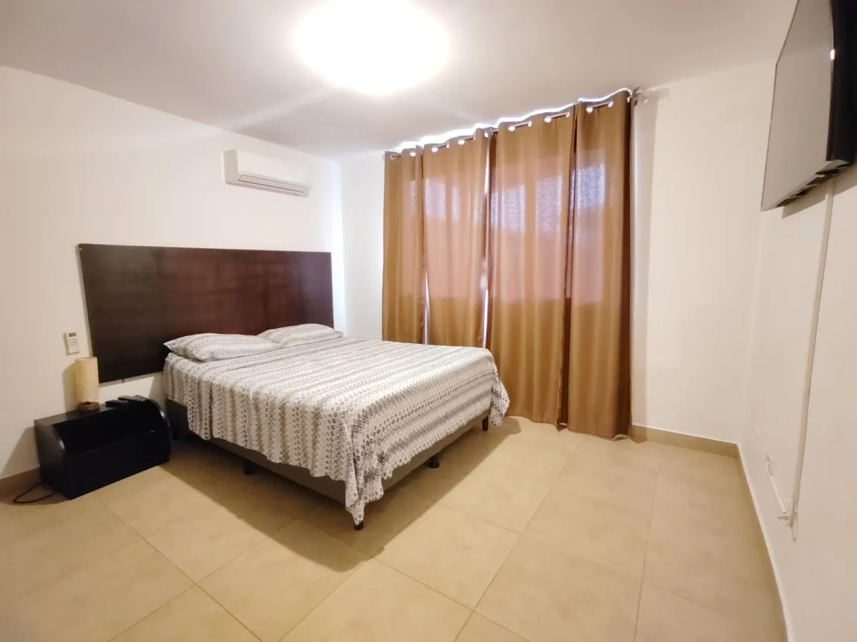 Beach House Ready to Move in - Coronado