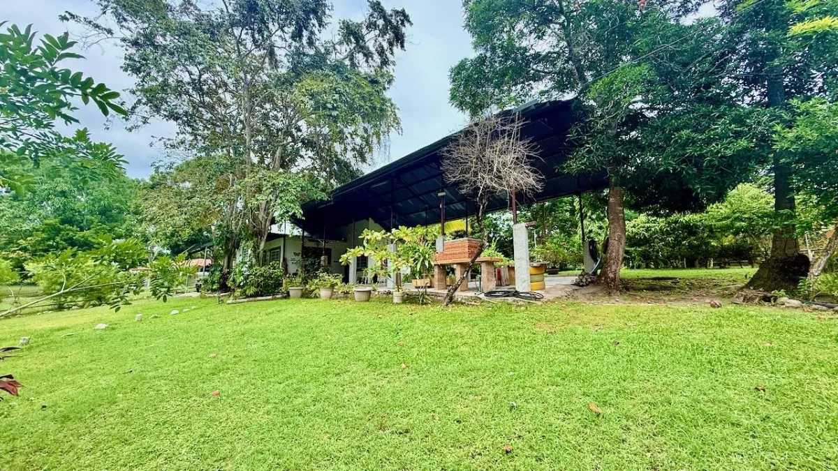 VILLA ELSYEL EN VALLE LOS LIRIOS