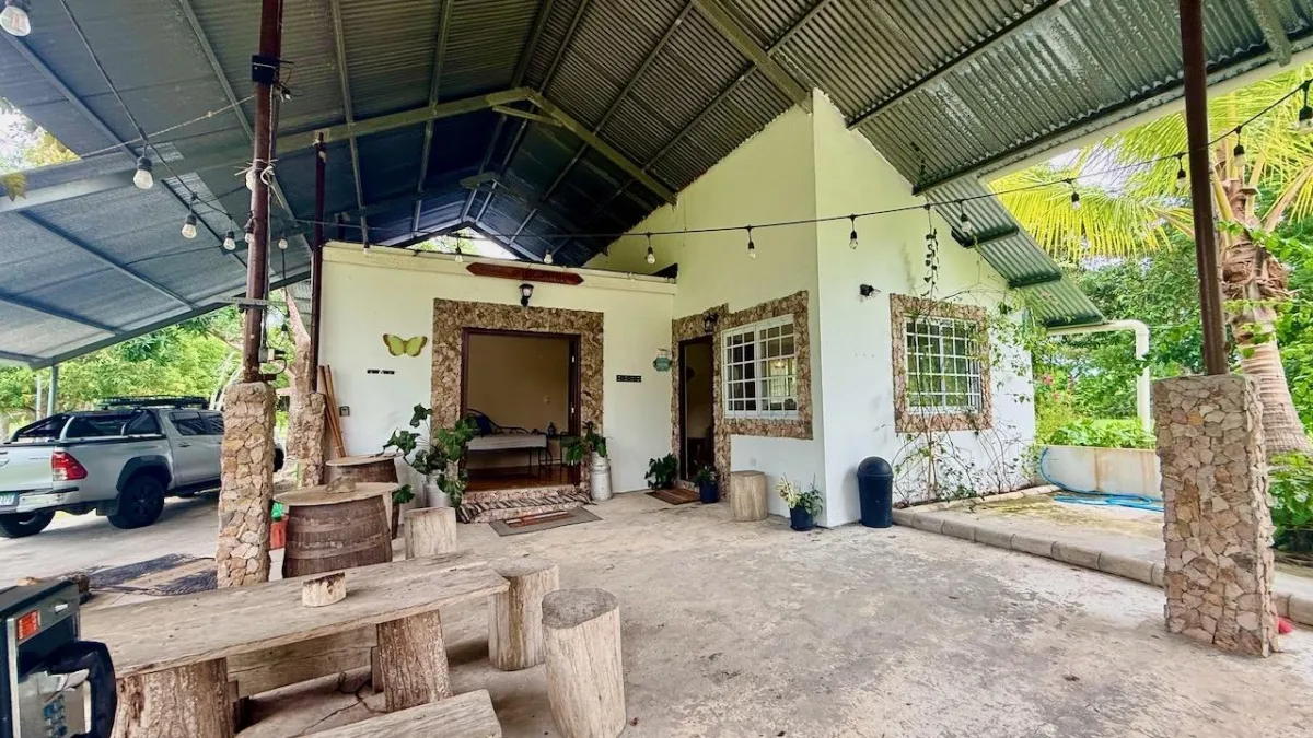 VILLA ELSYEL EN VALLE LOS LIRIOS
