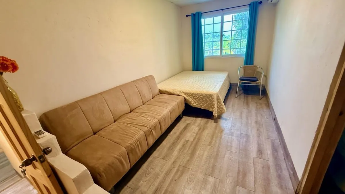 VILLA ELSYEL EN VALLE LOS LIRIOS