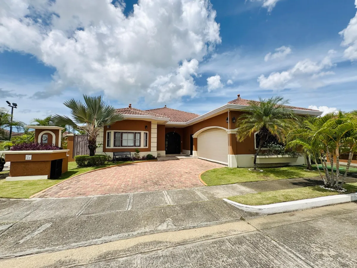 Casa en Alquiler en Costa Sur - Sunset Coast