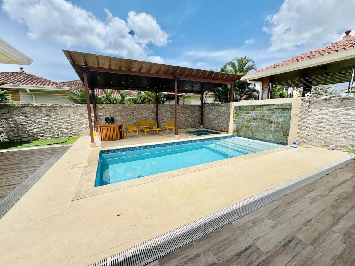 House for Rent in South Coast - Sunset Coast