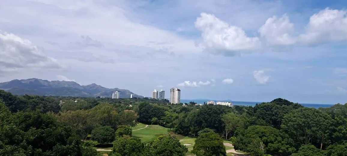 4 bedroom apartment in PH El Alcazar, Coronado