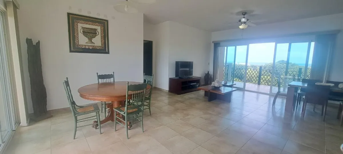 4 bedroom apartment in PH El Alcazar, Coronado