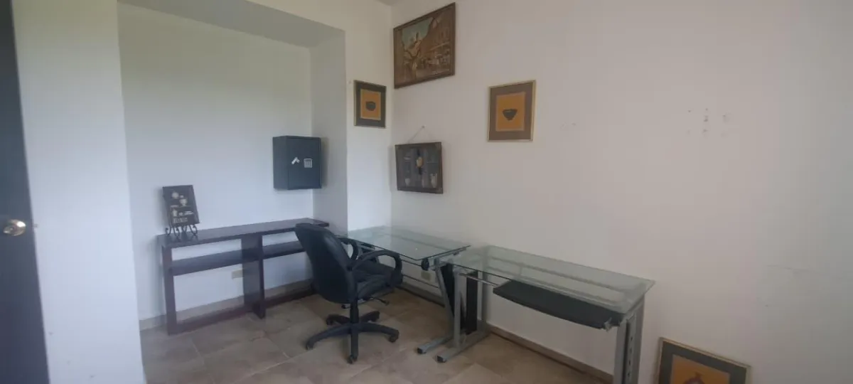 4 bedroom apartment in PH El Alcazar, Coronado