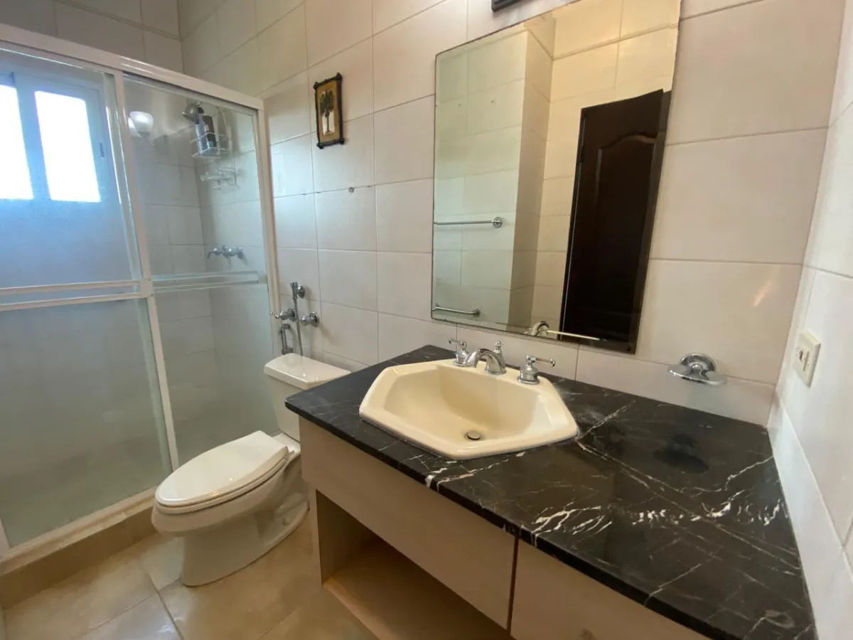 4 bedroom apartment in PH El Alcazar, Coronado