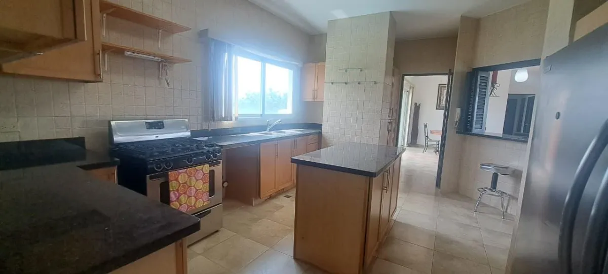 4 bedroom apartment in PH El Alcazar, Coronado