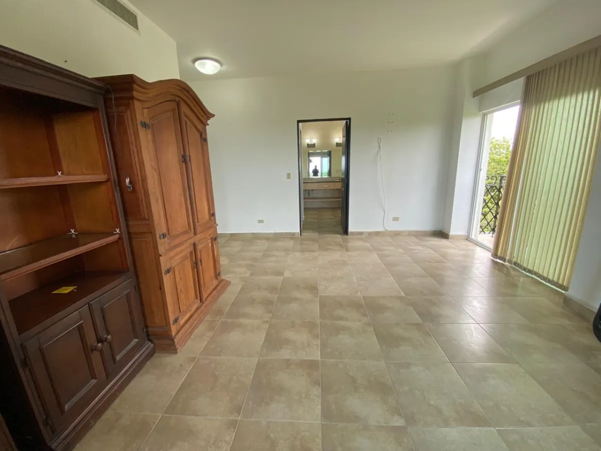 4 bedroom apartment in PH El Alcazar, Coronado