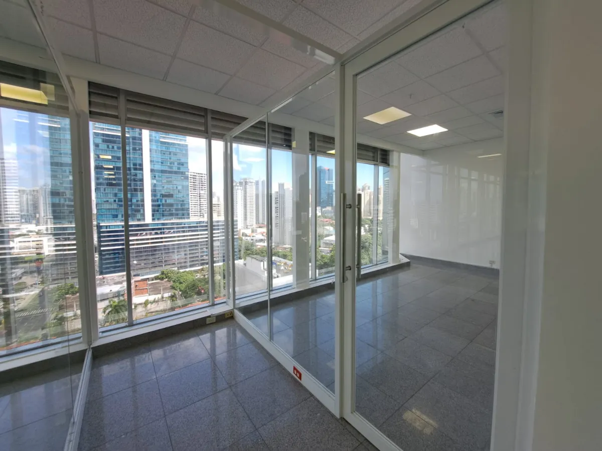 OFFICE FOR SALE IN F&F TOWER "EL TORNILLO"