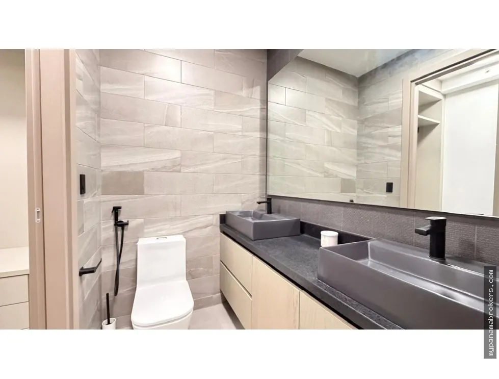 Apartment for Sale in Coco del Mar, San Francisco