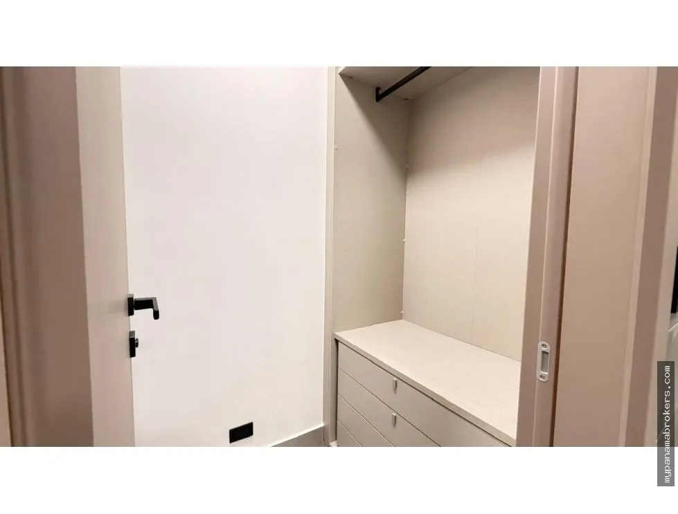 Apartment for Sale in Coco del Mar, San Francisco