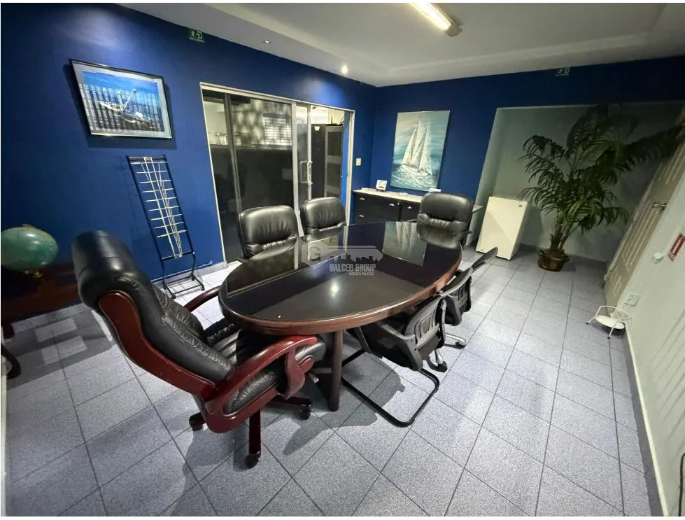FOR SALE OFFICE ANCON BALBOA LA BOCA 260M AIR CONDITIONING DUPLEX