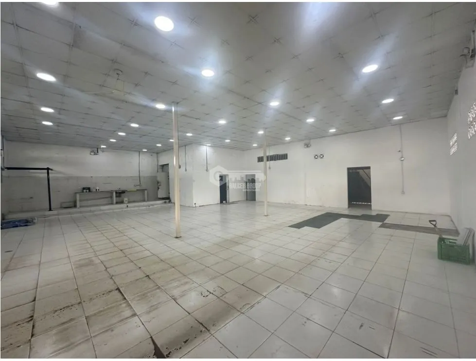 FOR LEASE COMMERCIAL SPACE PEDREGAL 265M 7 PARKING SPACIOUS CORNER LOCATION