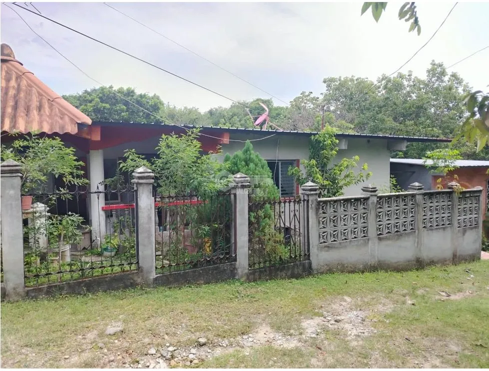 HOUSE FOR SALE IN SAN CARLOS 724 M2 FENCED MINUTES FROM BEACHES