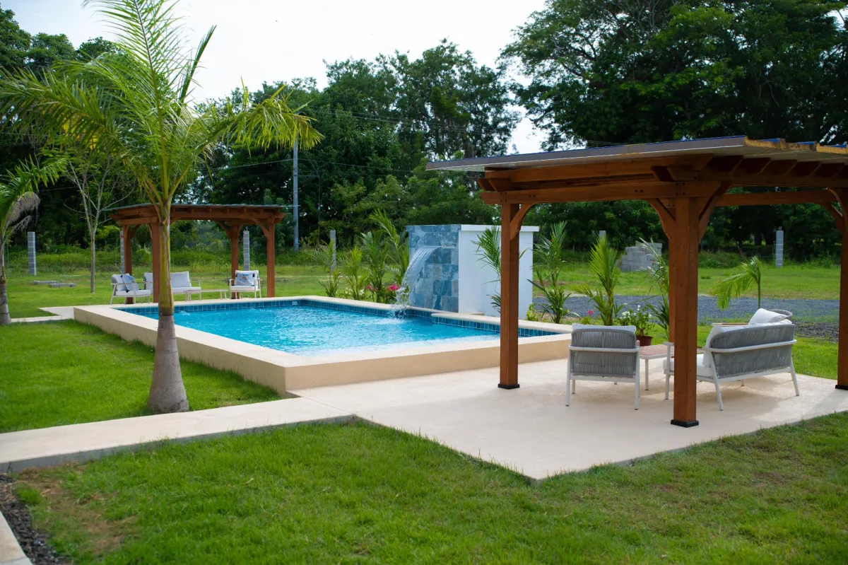 Complejo de apartamentos de 12 unidades en venta - Pedasi, Panamá