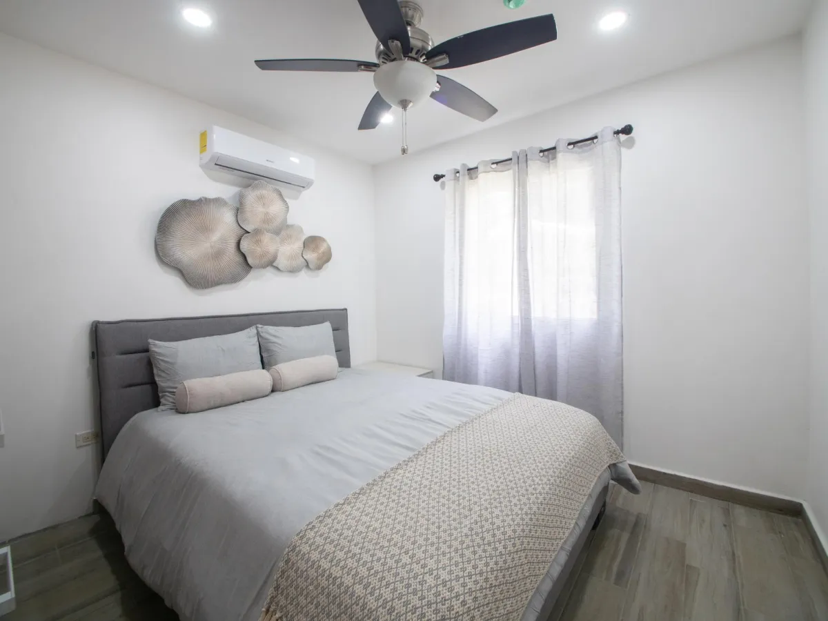 Complejo de apartamentos de 12 unidades en venta - Pedasi, Panamá