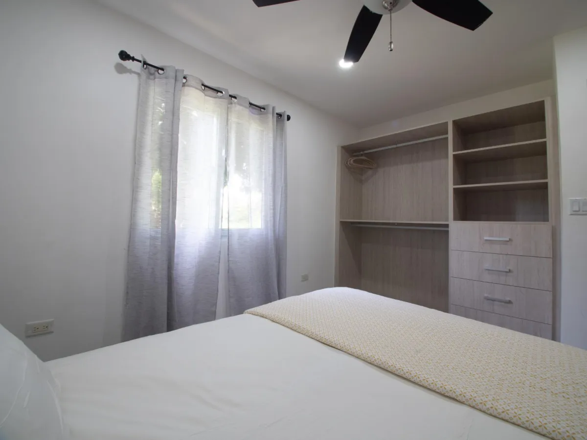 Complejo de apartamentos de 12 unidades en venta - Pedasi, Panamá