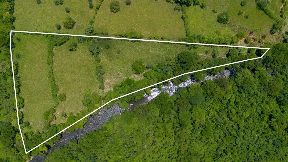 3H+ Riverfront Farm for Sale in Guacá, David