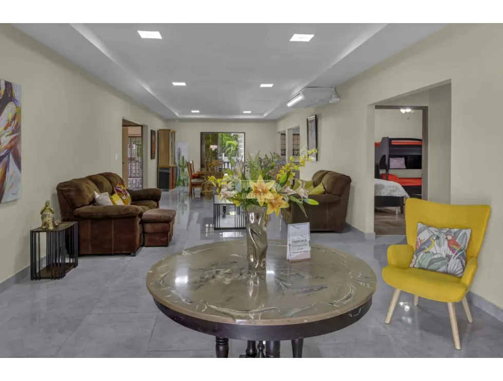 CORONADO / BEACH HOUSE / 1000M² / SWIMMING POOL / 5 BEDROOMS