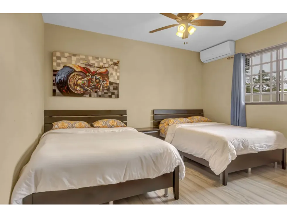 CORONADO / BEACH HOUSE / 1000M² / SWIMMING POOL / 5 BEDROOMS