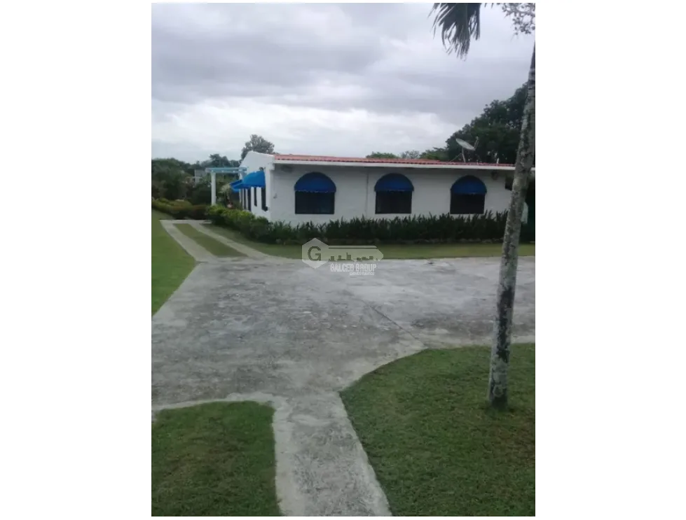 CORONADO / LAS LAJAS / 4 BEDROOMS / PRIVATE POOL / GREEN AREAS