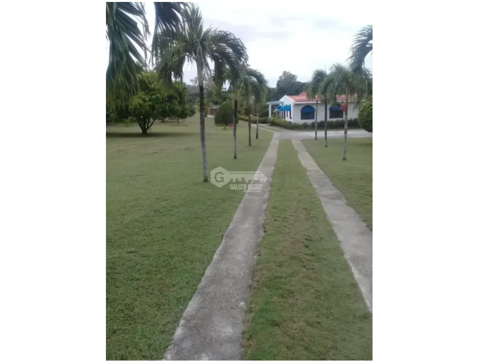 CORONADO / LAS LAJAS / 4 BEDROOMS / PRIVATE POOL / GREEN AREAS