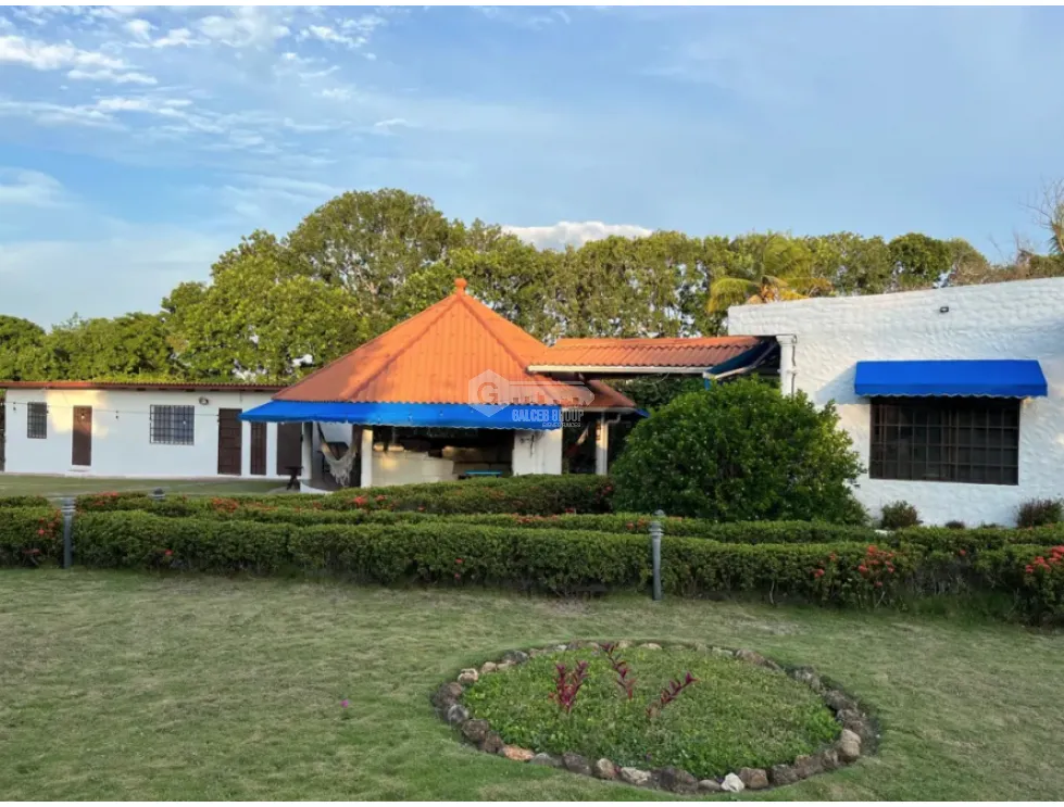 CORONADO / LAS LAJAS / 4 BEDROOMS / PRIVATE POOL / GREEN AREAS