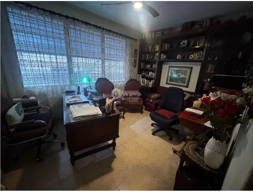 HATO PINTADO / LA LOMA / 622m2 / 5 BEDROOMS / 3 LEVELS / CENTRAL LOCATION