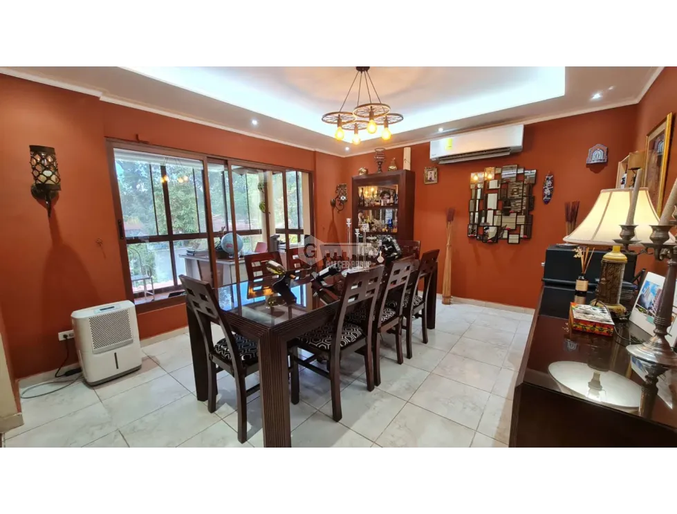 Clayton / Camino de Cruces / 884 M2 / 6 Bedrooms / 3 Levels / Balcony