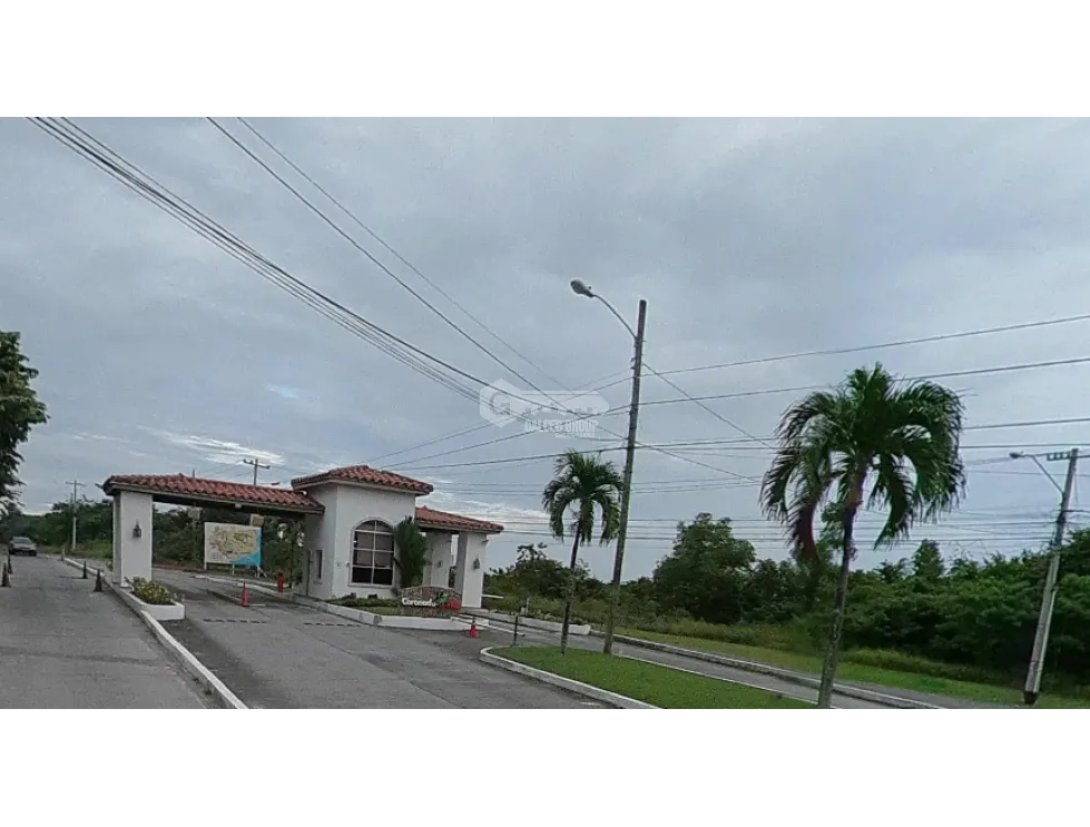 CORONADO / LAND / NEAR MAIN ROAD / 2167M2 / BEACH