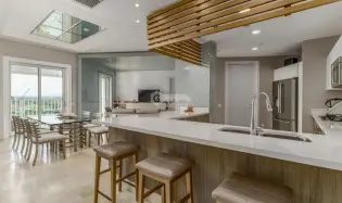 FOR SALE: 289M TWO-LEVEL APARTMENT IN PUNTARENA OCEAN VILLAGE WITH BALCONY