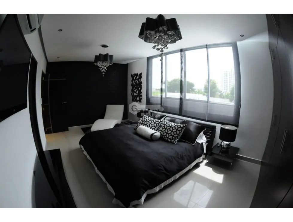 PLAYA BLANCA / 900 M2 / 9 HABITACION / 10 BAÑOS / 2 JACU / PISCINA