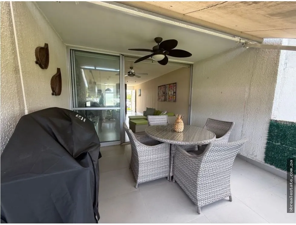 Venta de Apartamento en PH Carenero, Las Islas Punta Barco