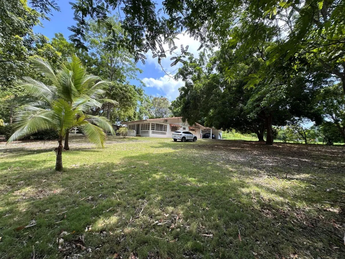 House USD325,000.00 Inside Coronado Golf Course