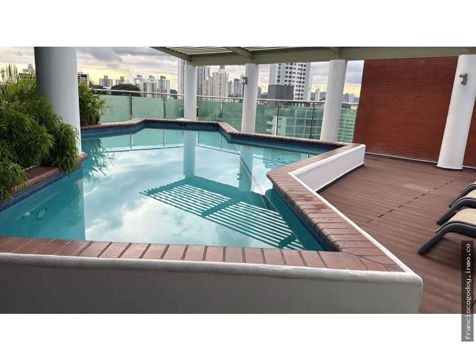 Venta de apartamento en Vía Argentina Ciudad de Panamá