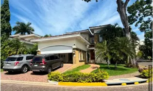 Casa en alquiler/venta en Cocoli
