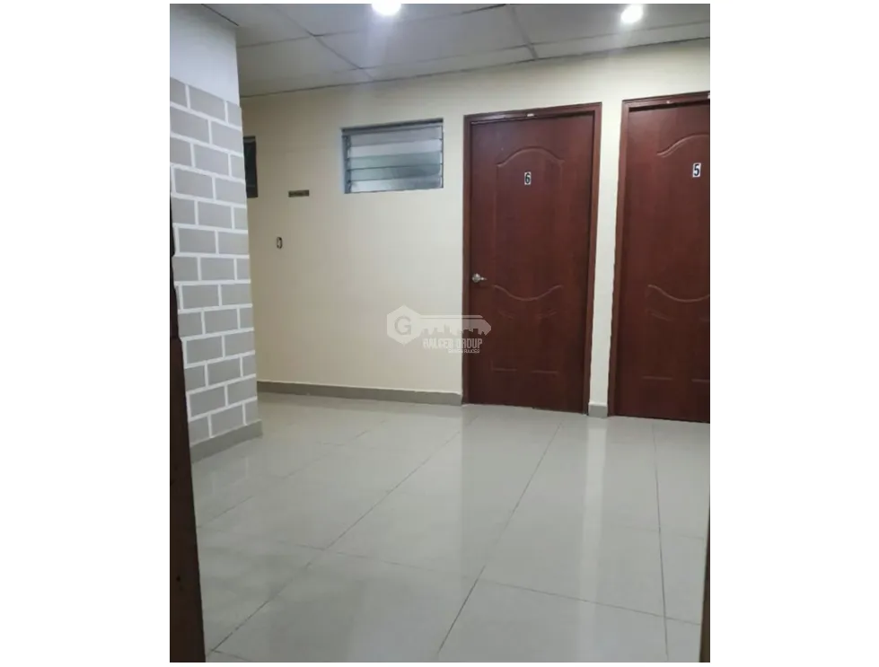 Hotel for Sale in Old Town - 700m² Investment Property with 30 Rooms and 2 Commercial Spaces