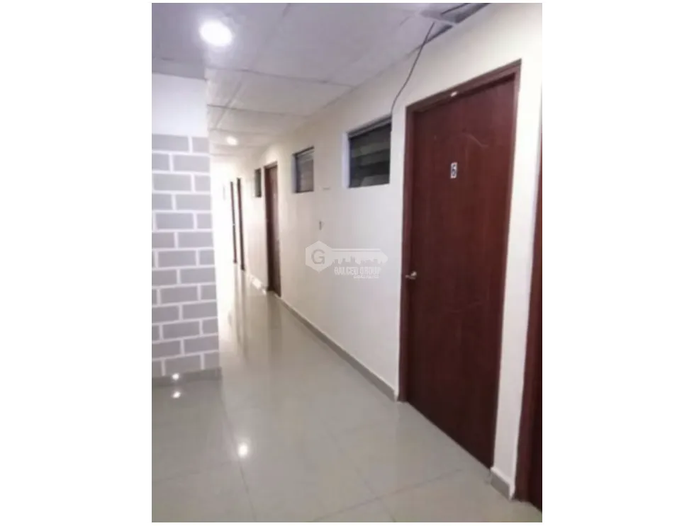 Hotel for Sale in Old Town - 700m² Investment Property with 30 Rooms and 2 Commercial Spaces