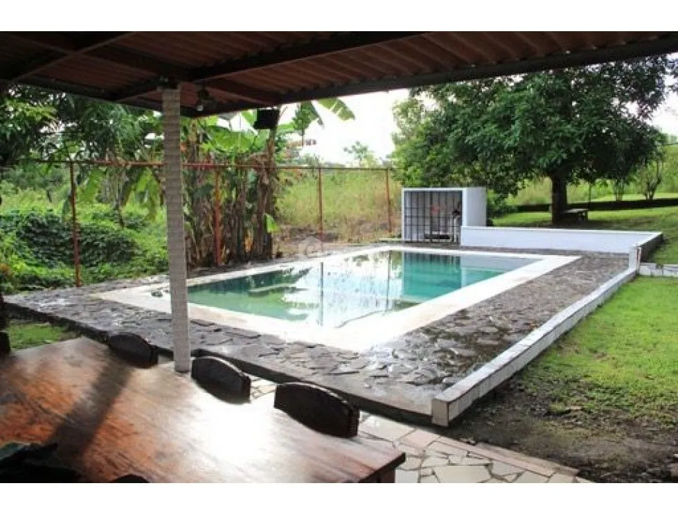 FOR RENT: 1250 M2 HOUSE IN CHAME NUEVA GORGONA WITH FURNISHED POOL