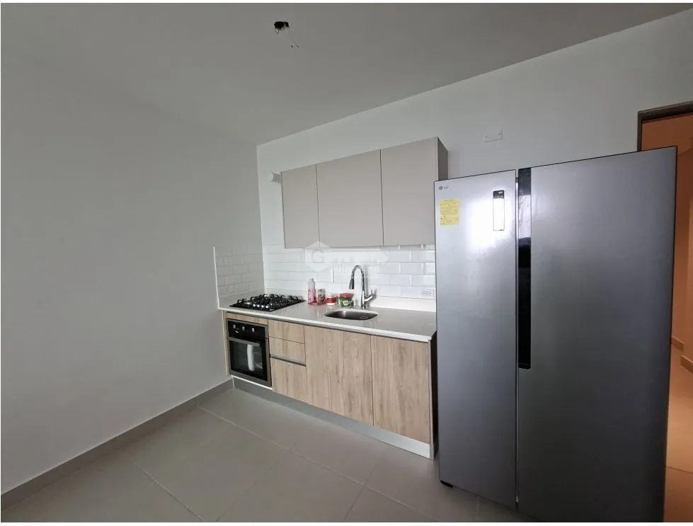 SE ALQUILA APARTAMENTO CONDADO DEL REY MI CONDADO 75M AMOBLADA