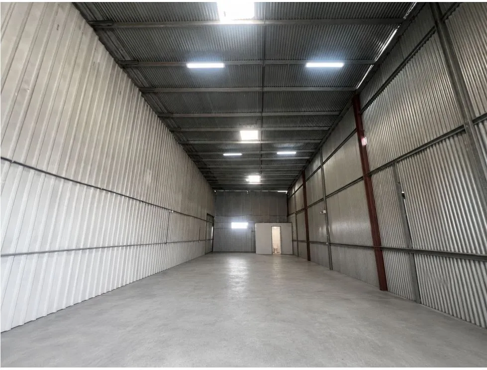 Warehouse for Rent in Mañanitas Industrial Park | 180m2
