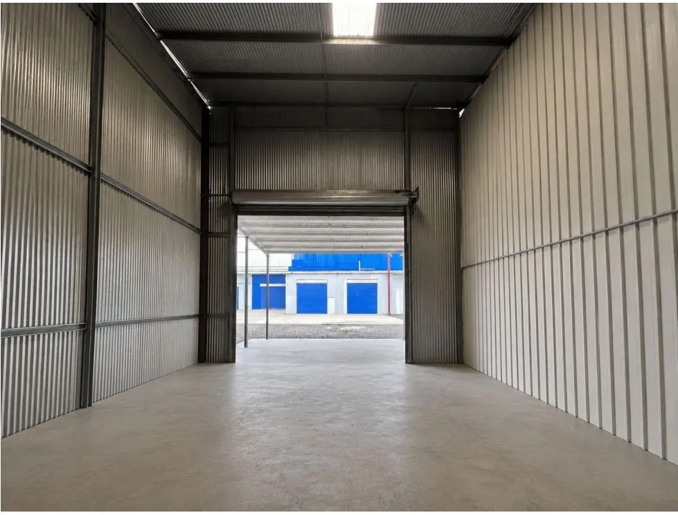 Warehouse for Rent in Mañanitas Industrial Park | 180m2